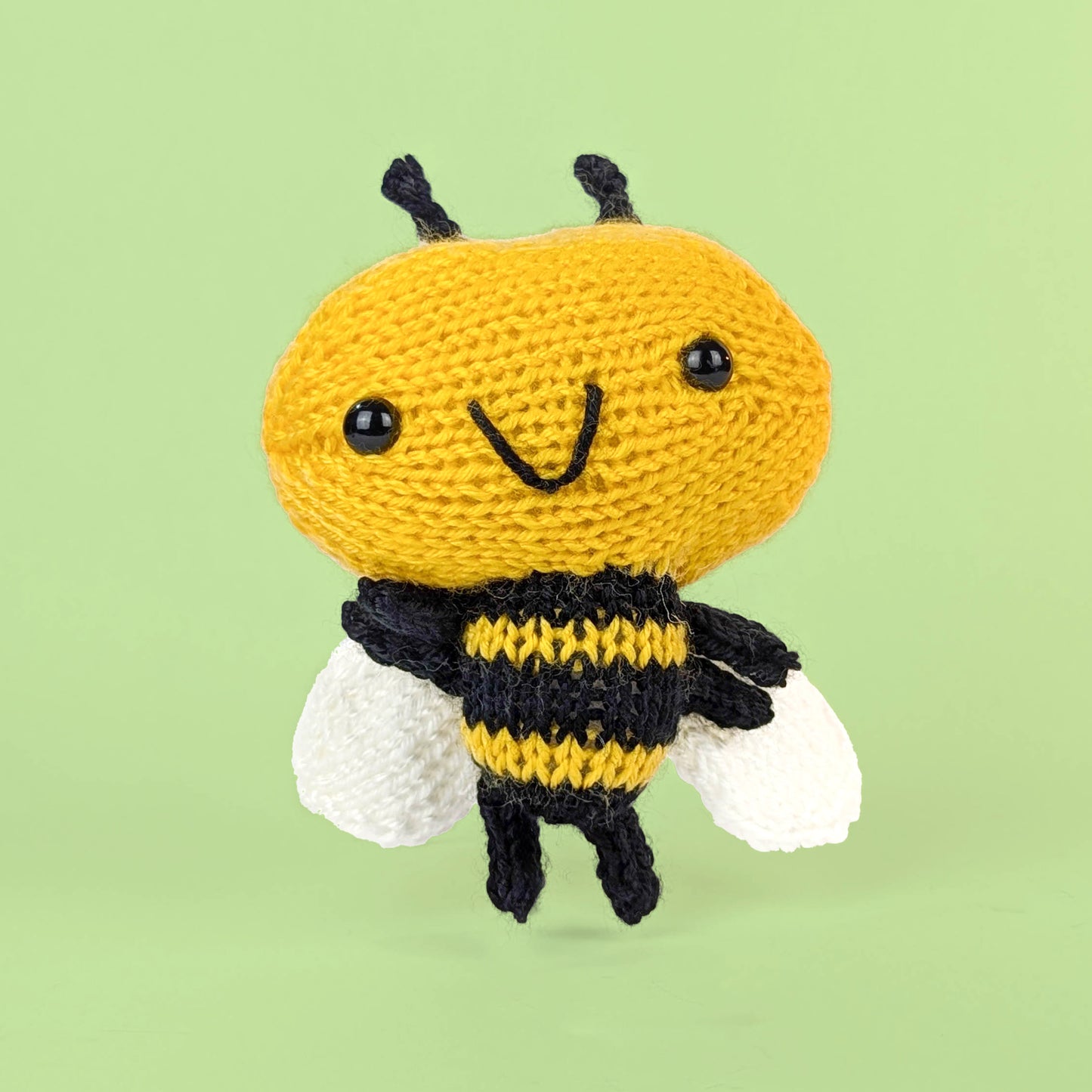 Gladys the Bee Knitting Kit