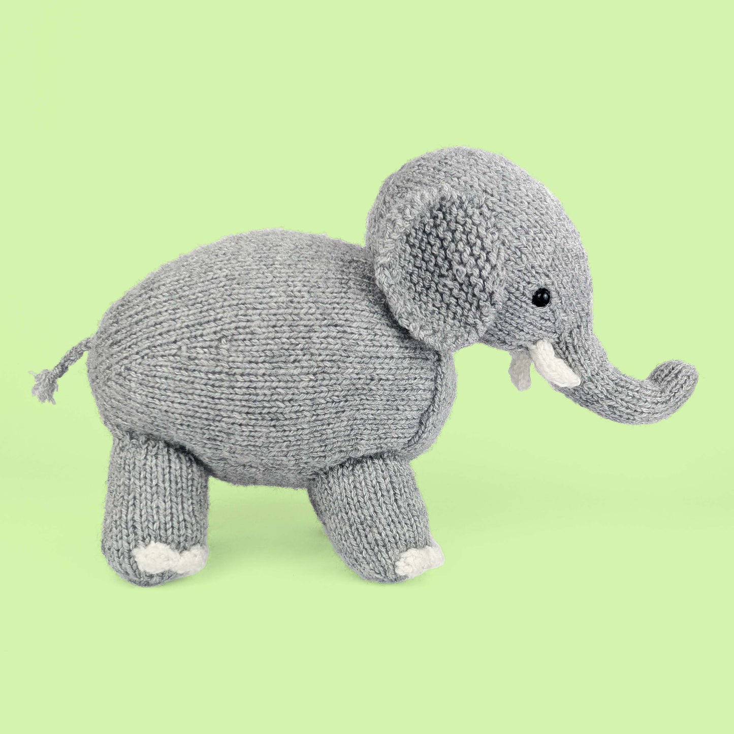 Peanut Butter the Elephant Knitting Pattern
