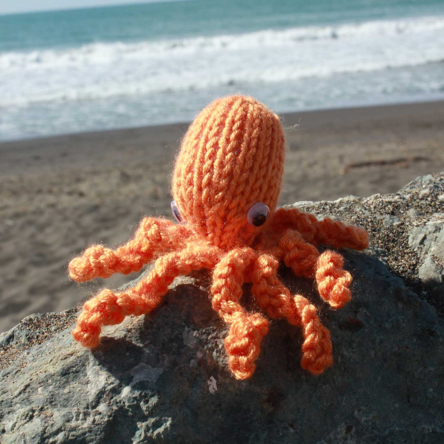 Tiny Octopus Knitting Pattern