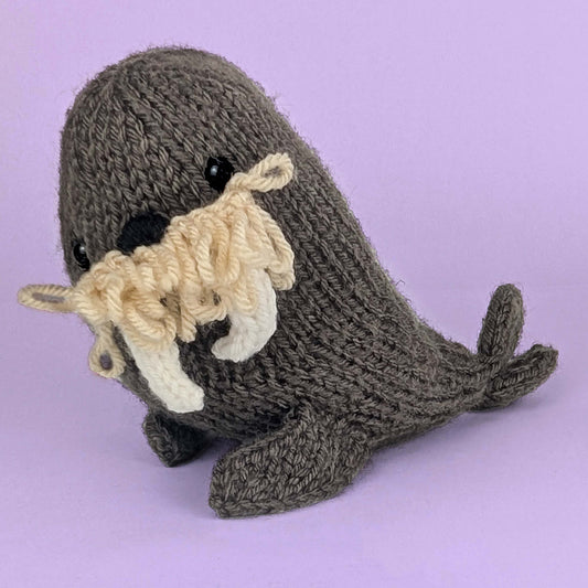 Frances the Walrus Knitting Pattern